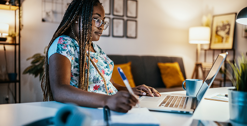 Cursos online, mentorías y educación digital